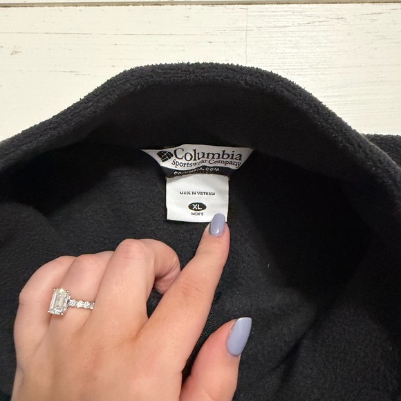 Purdue Columbia Fleece - Picture 3 of 3